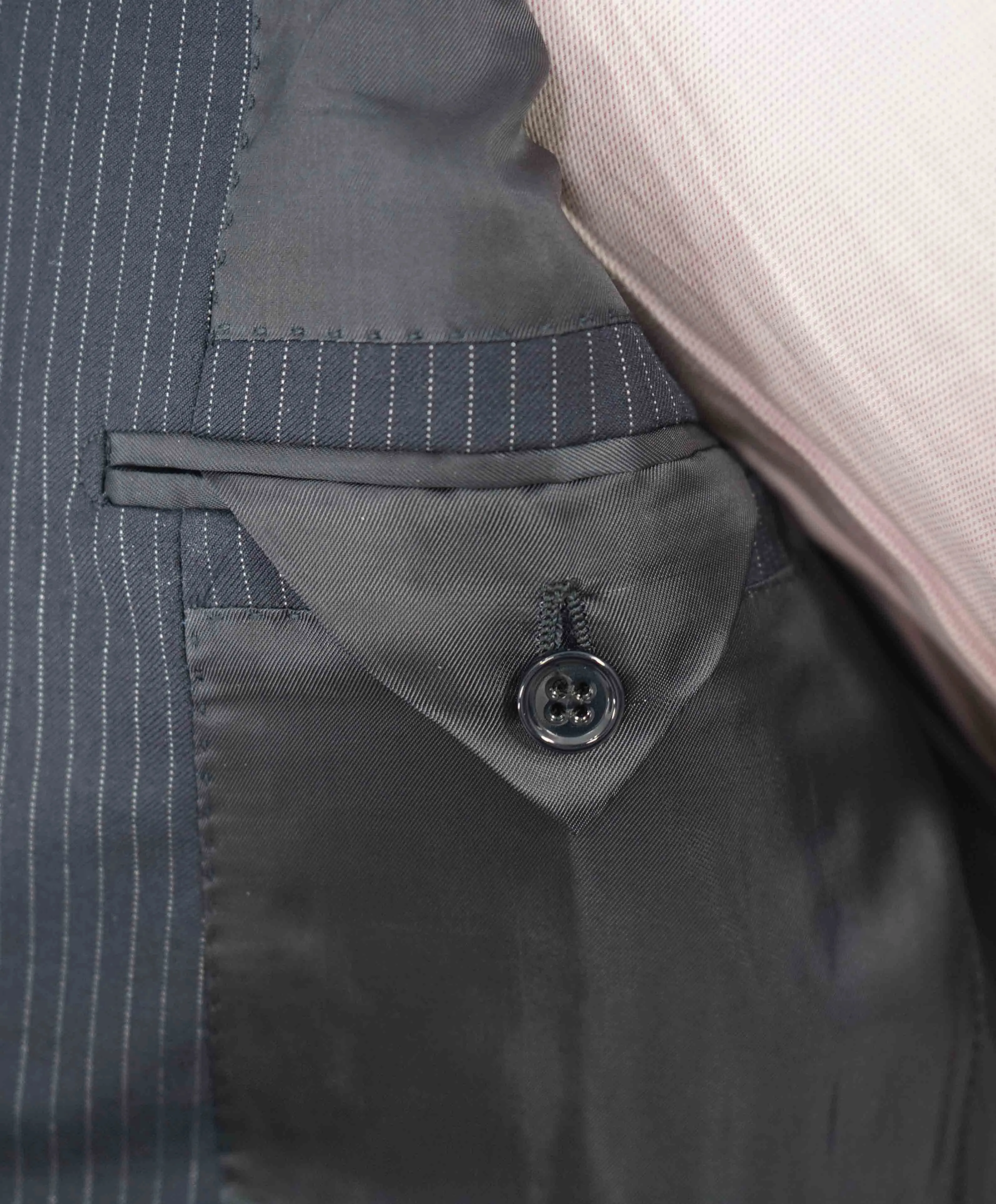 $1,595 RALPH LAUREN BLACK LABEL - Navy Textured Peak Lapel Blazer - 38S