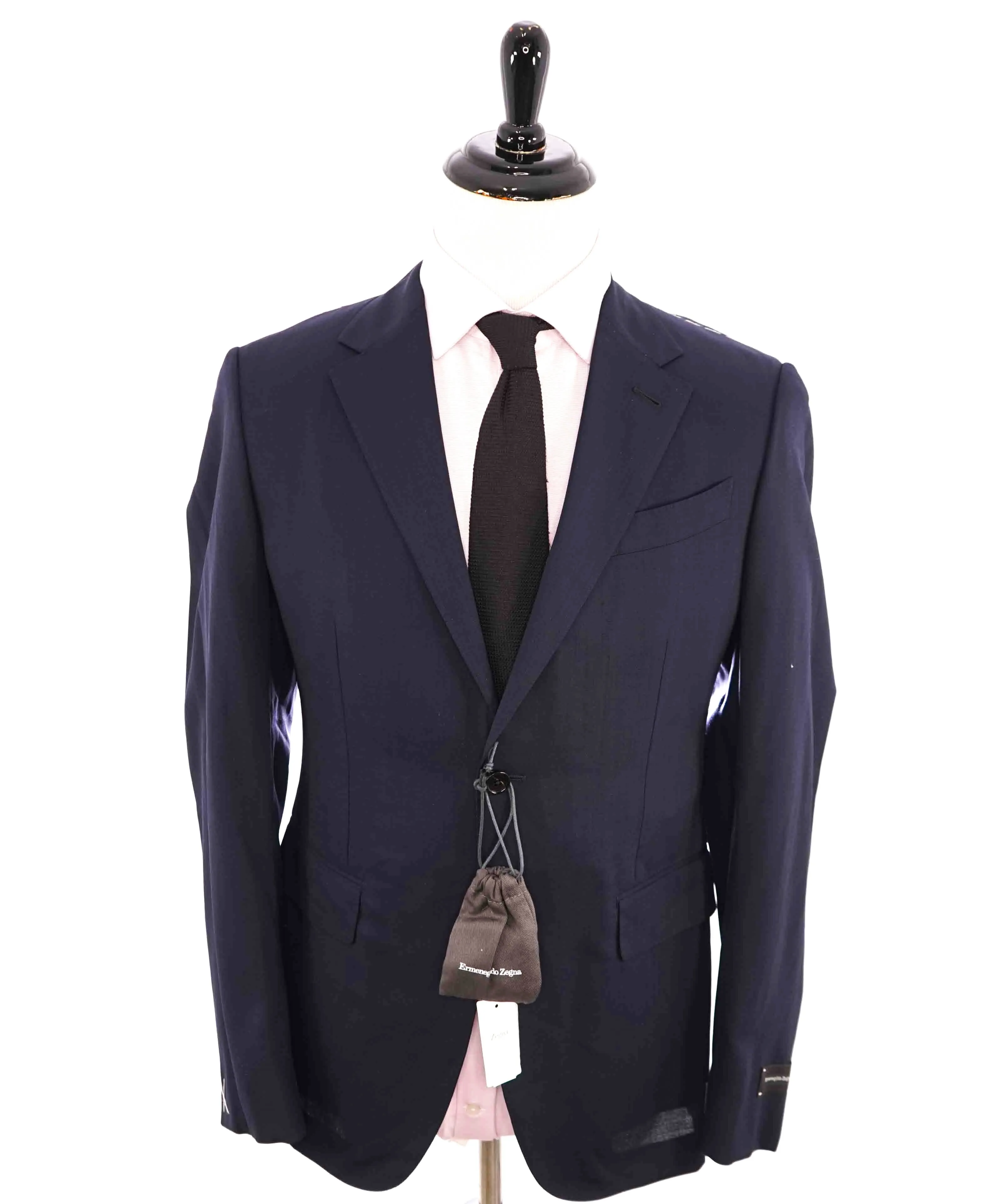 $3,290 ERMENEGILDO ZEGNA-“HIGH PERFORMANCE PACKAWAY” Navy Blazer- 40R