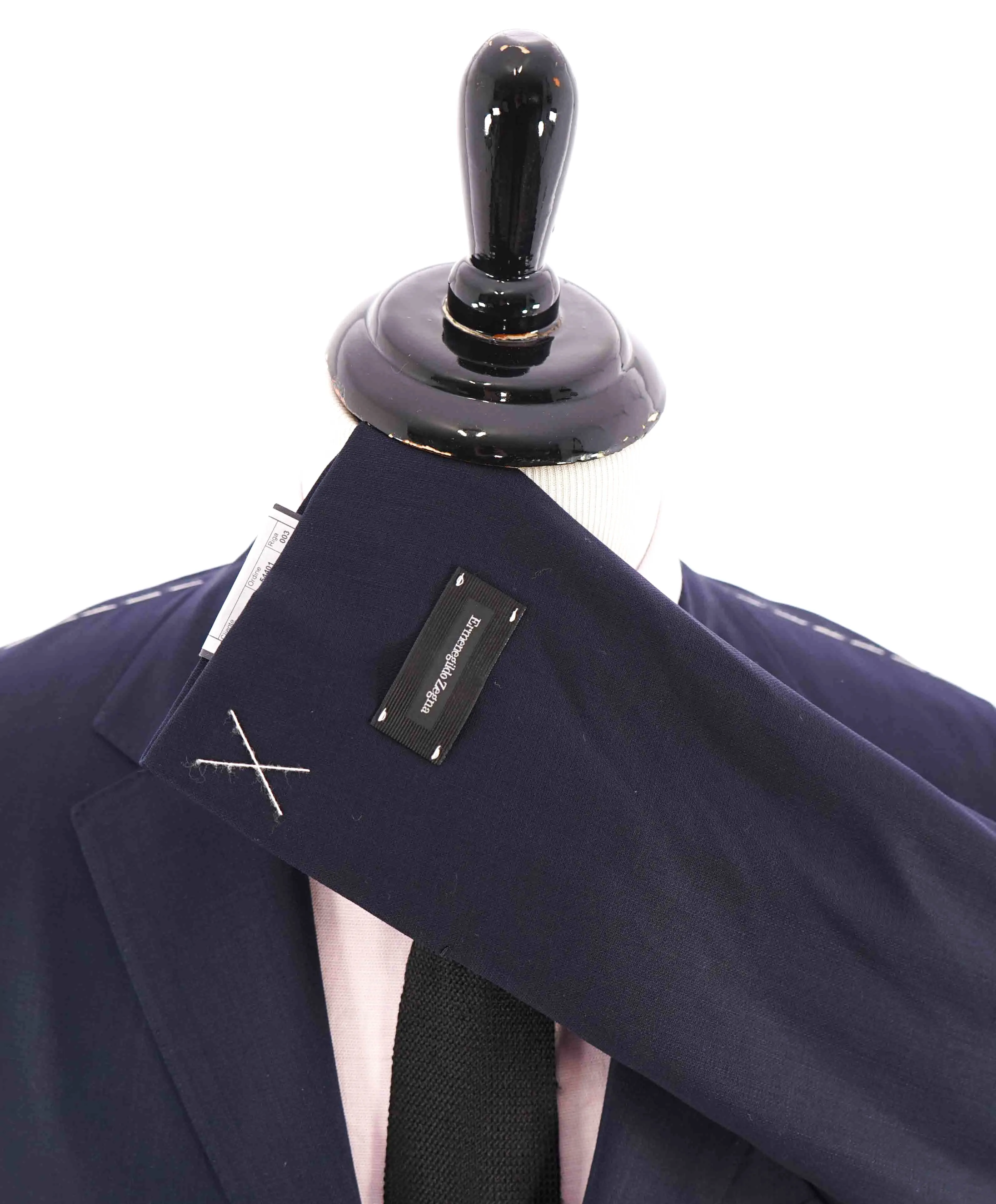 $3,290 ERMENEGILDO ZEGNA-“HIGH PERFORMANCE PACKAWAY” Navy Blazer- 40R