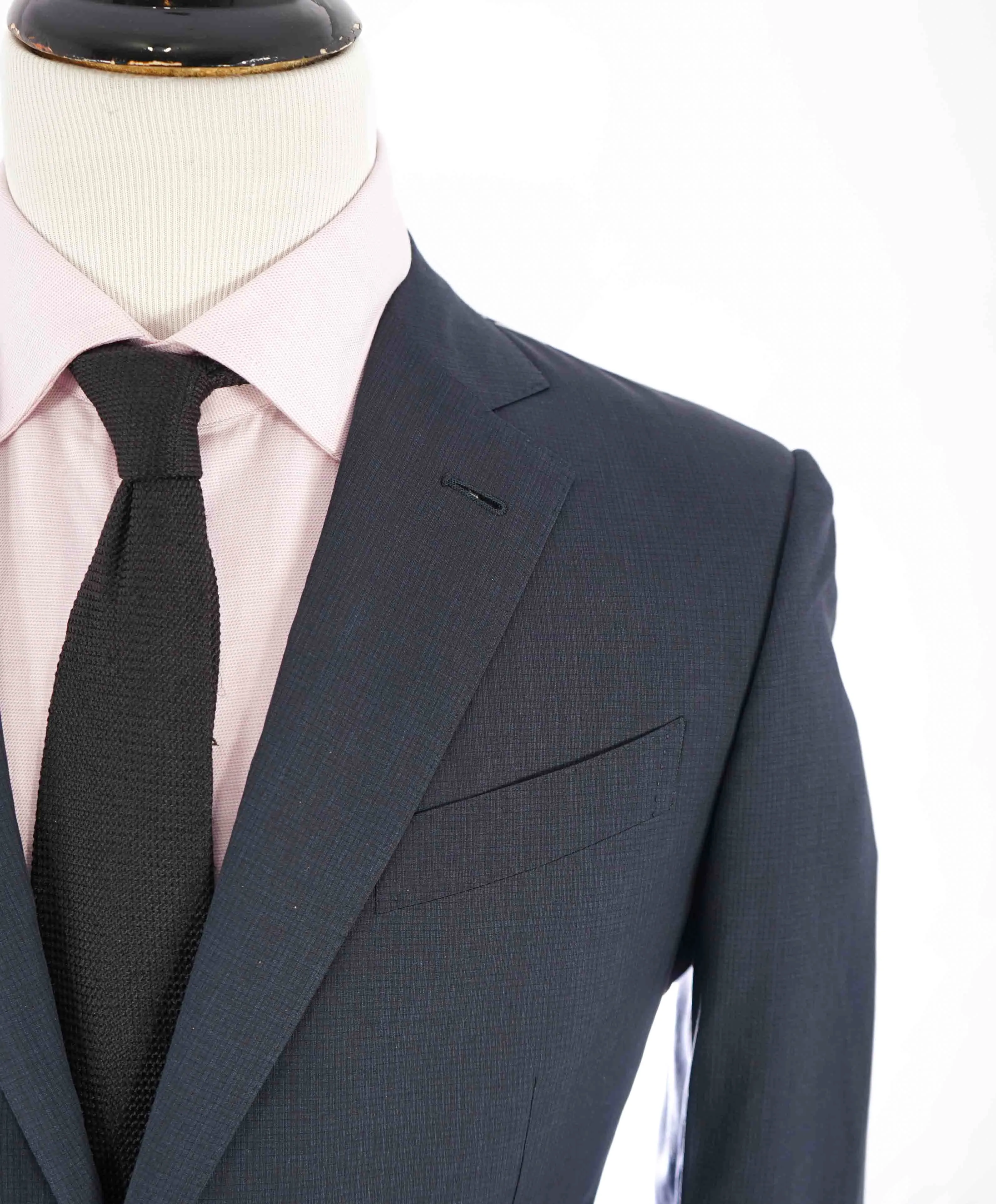 $3,290 ERMENEGILDO ZEGNA -“LEGGERISSIMO" Premium SILK Check Blazer - 40R