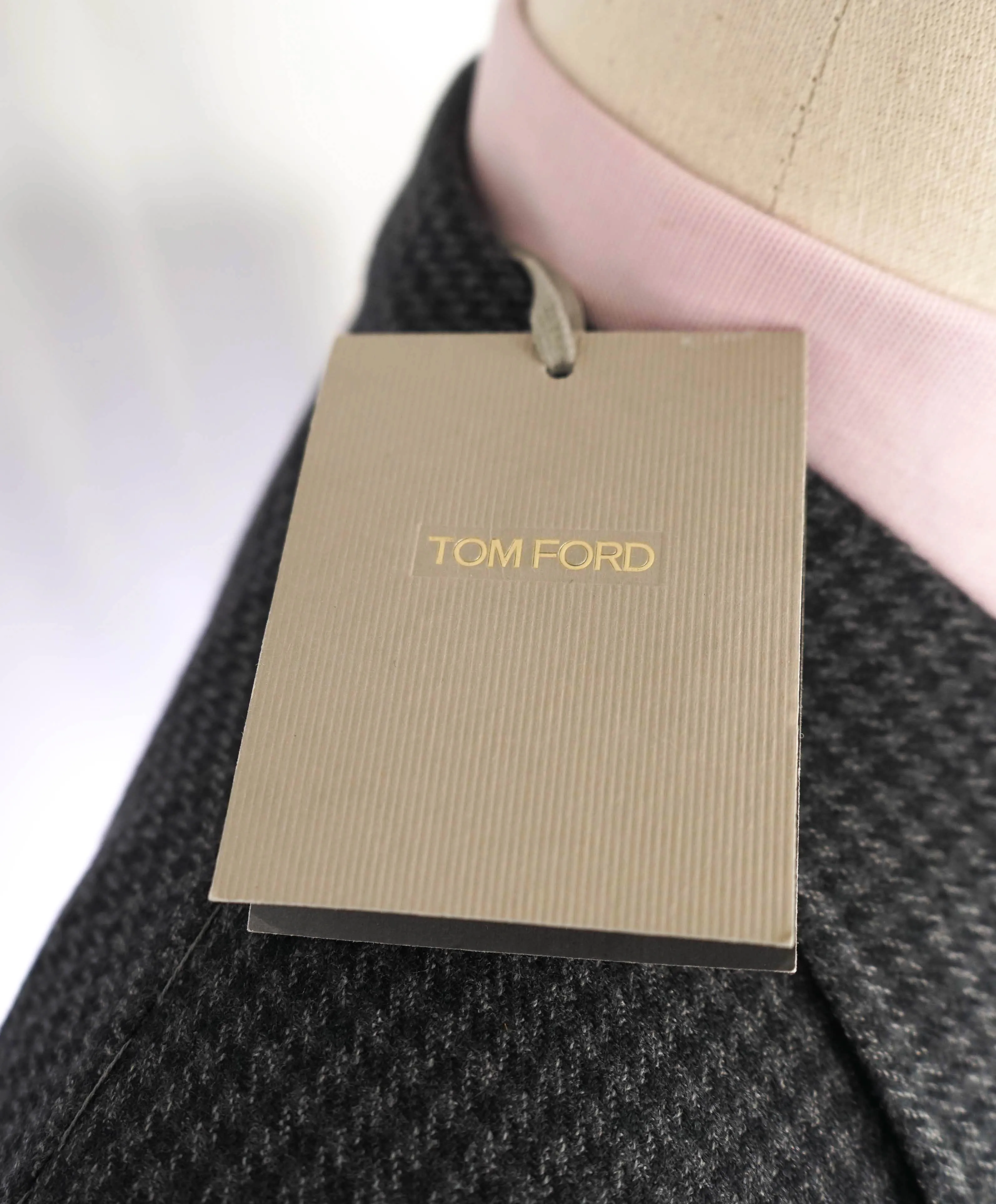 $4,070 TOM FORD - "SHELTON" Houndstooth Gray Patch Pocket Blazer Jacket - 42R