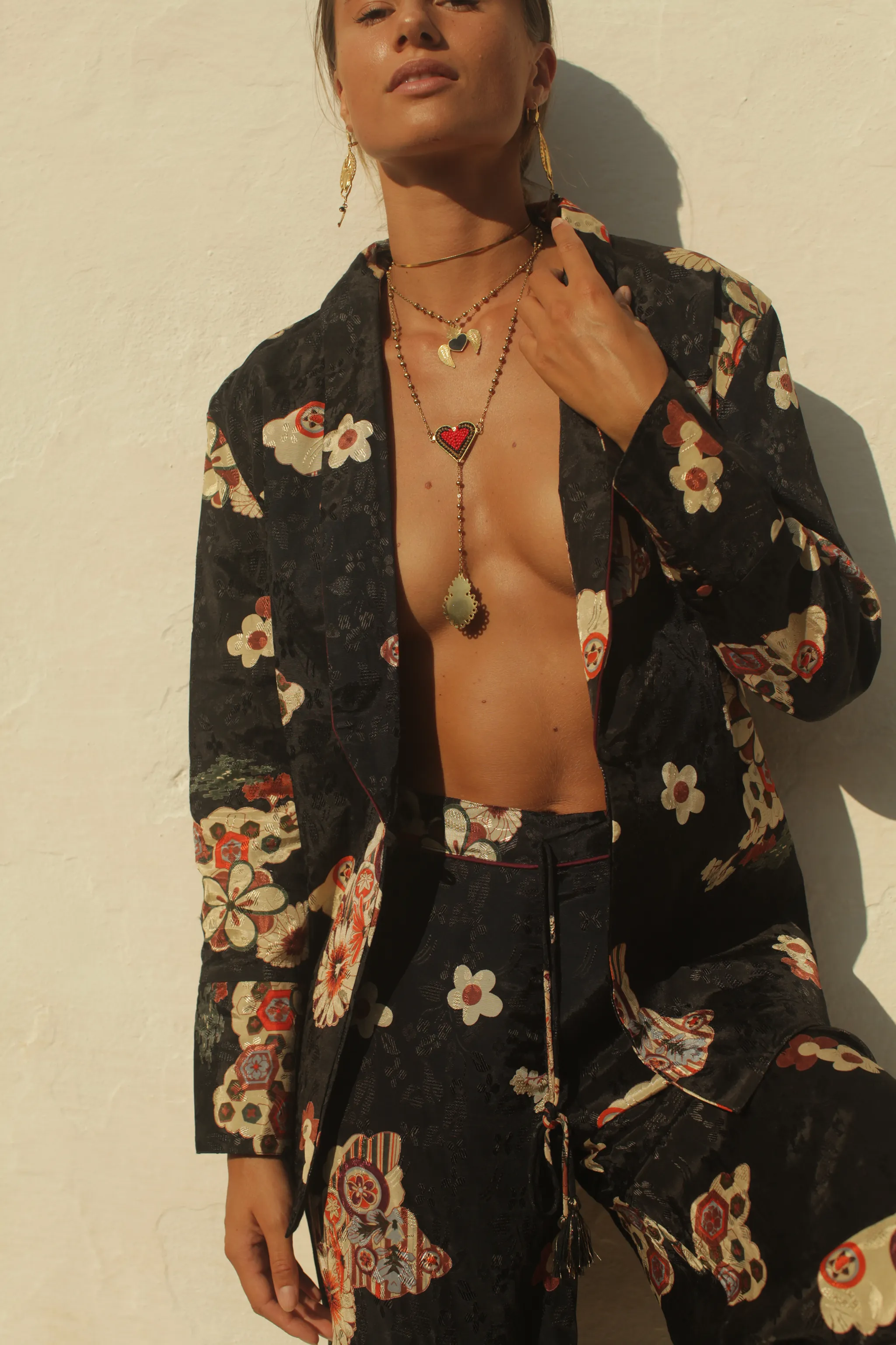 Akira Blazer