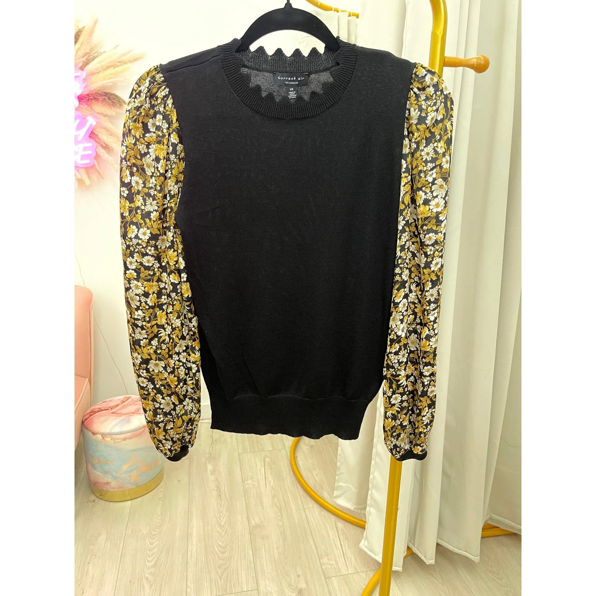 Contrast Sleeve Top - Black
