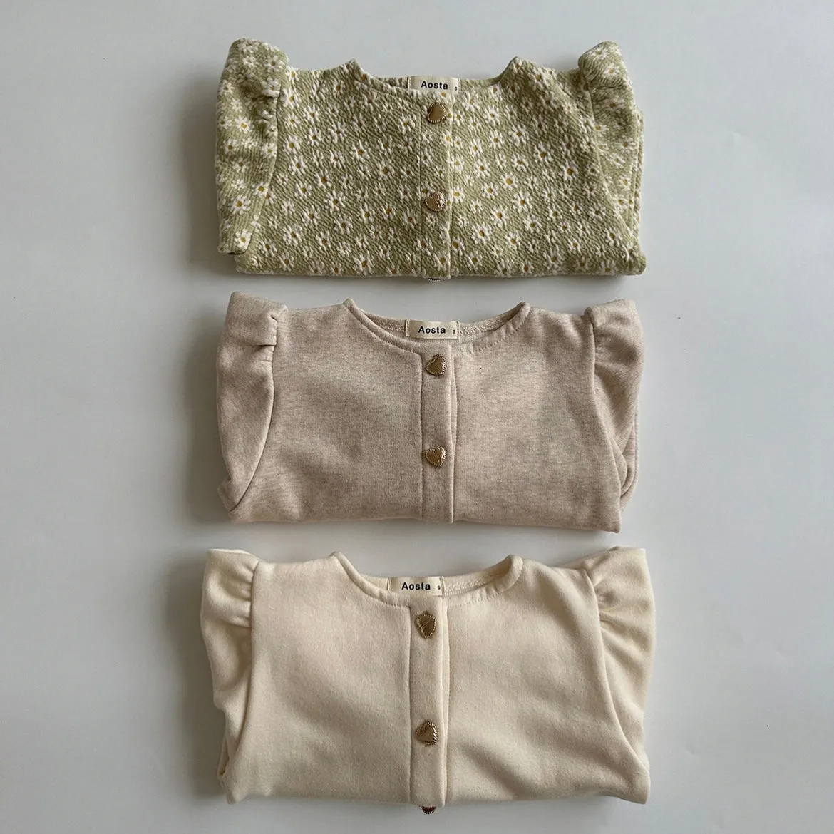 lovely cardigan / green flowers [aosta]