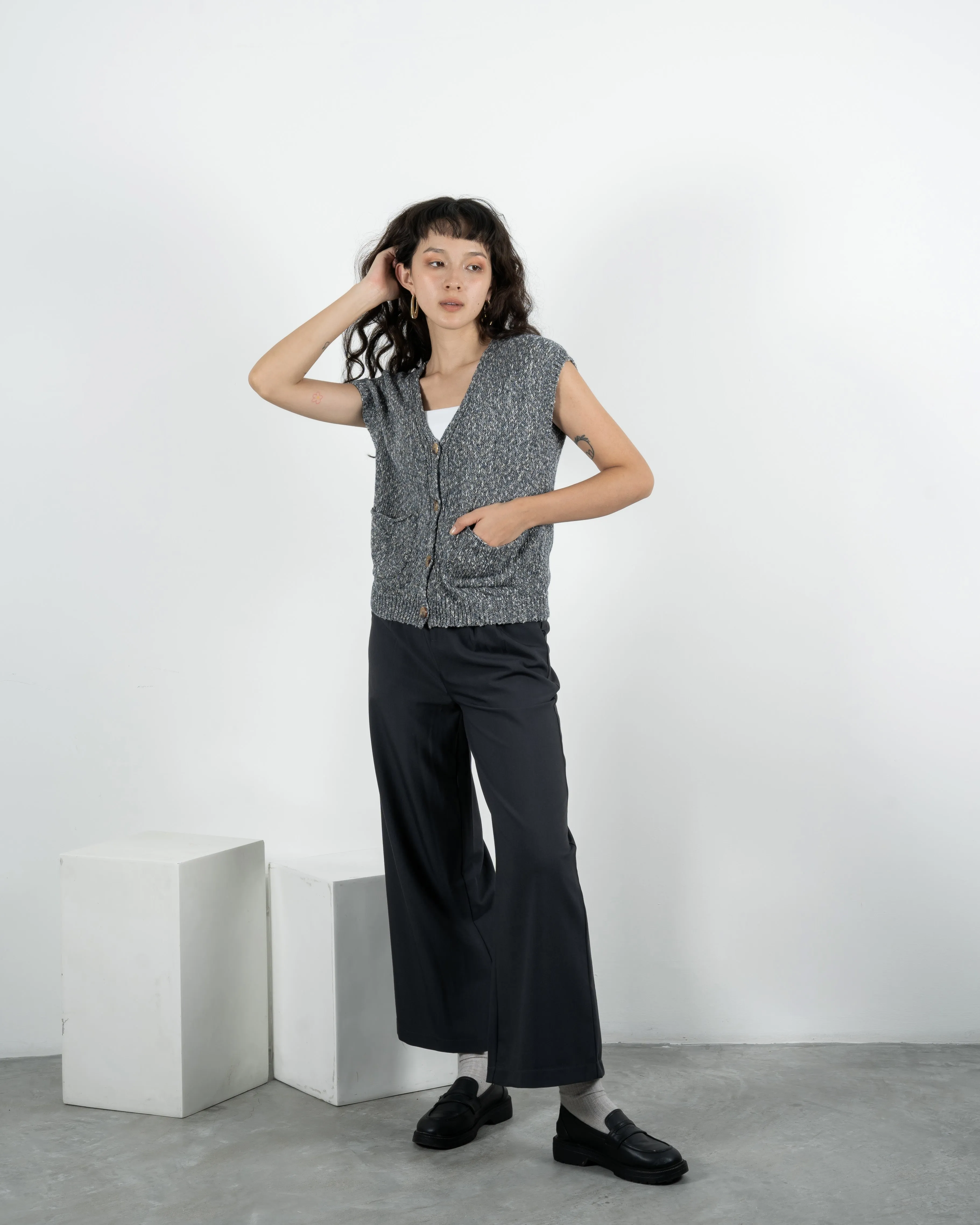 Sleeveless Knit Vest (Blue Mix)